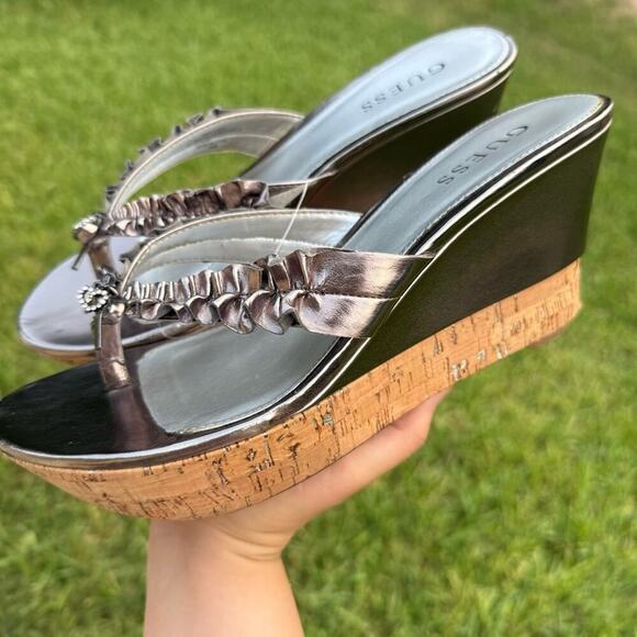 VINTAGE GUESS Silver Women's Platform Sandals size 9.5 great condition - Picture 2 of 6